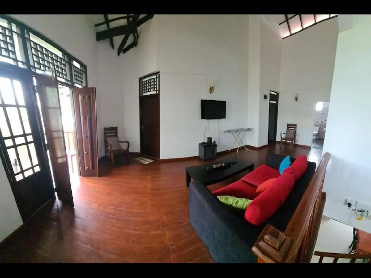 Room In Bb - Ja-Elas French Touch 5 Negombo Guest house